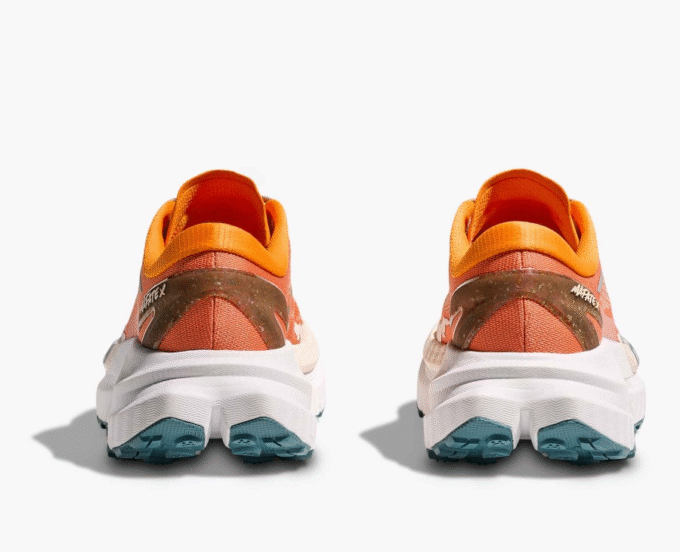 HOKA ONE ONE Mach 6